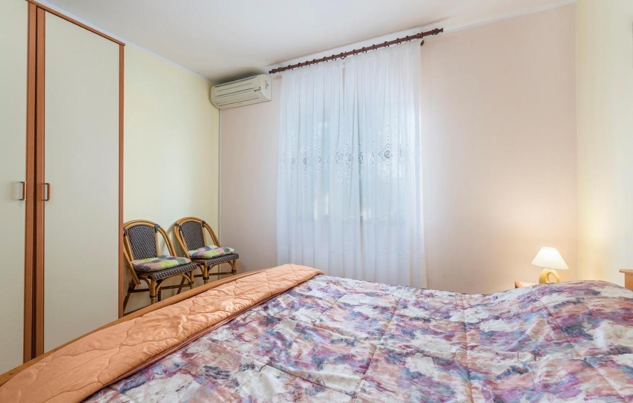 Ferienhaus Zora With Whirlpool Sveti Lovreč Pazenatički Εξωτερικό φωτογραφία